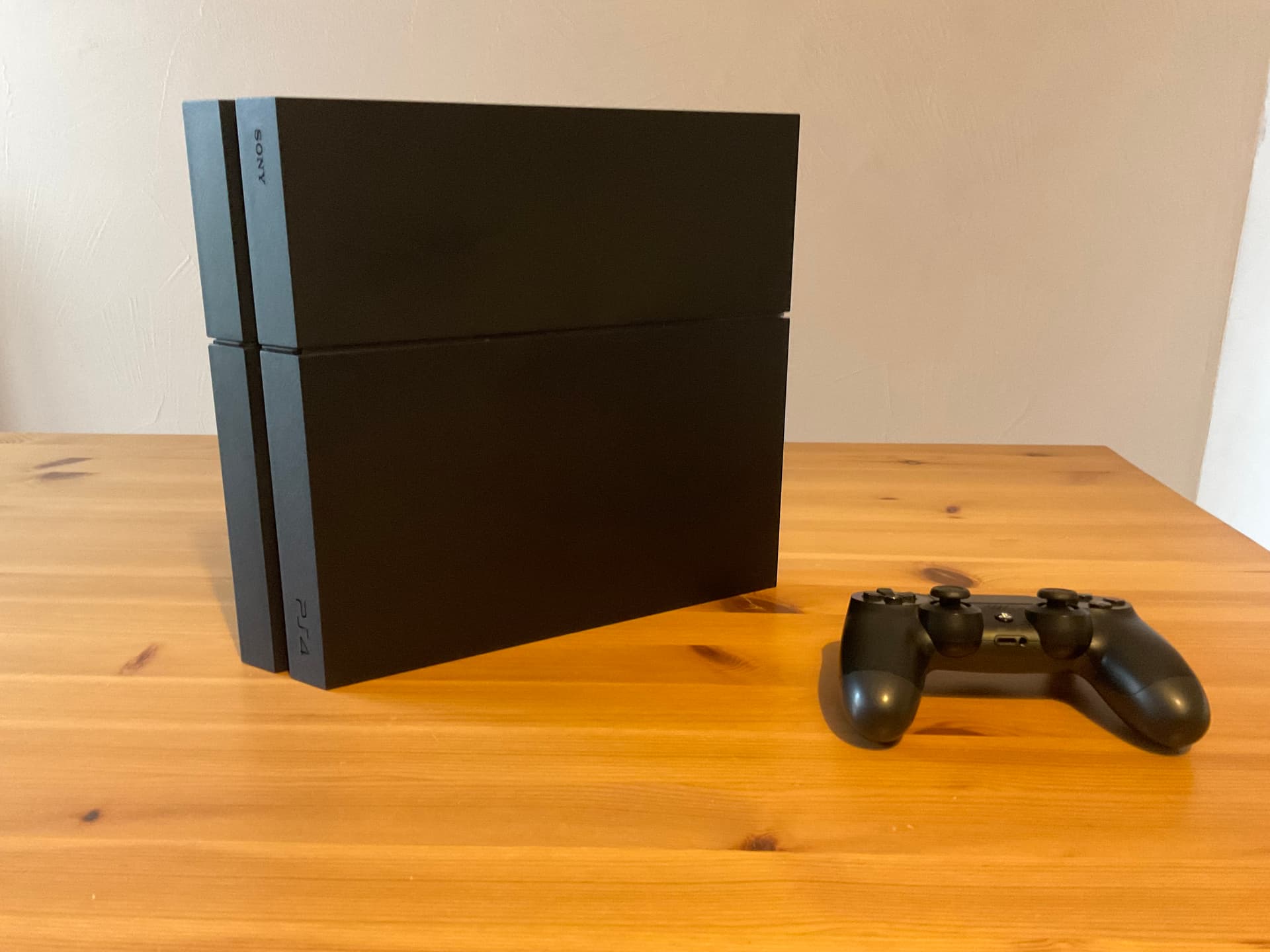 PlayStation 4 - Image 2