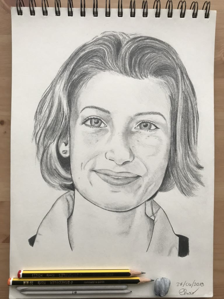 Portrait with short hair ✏️