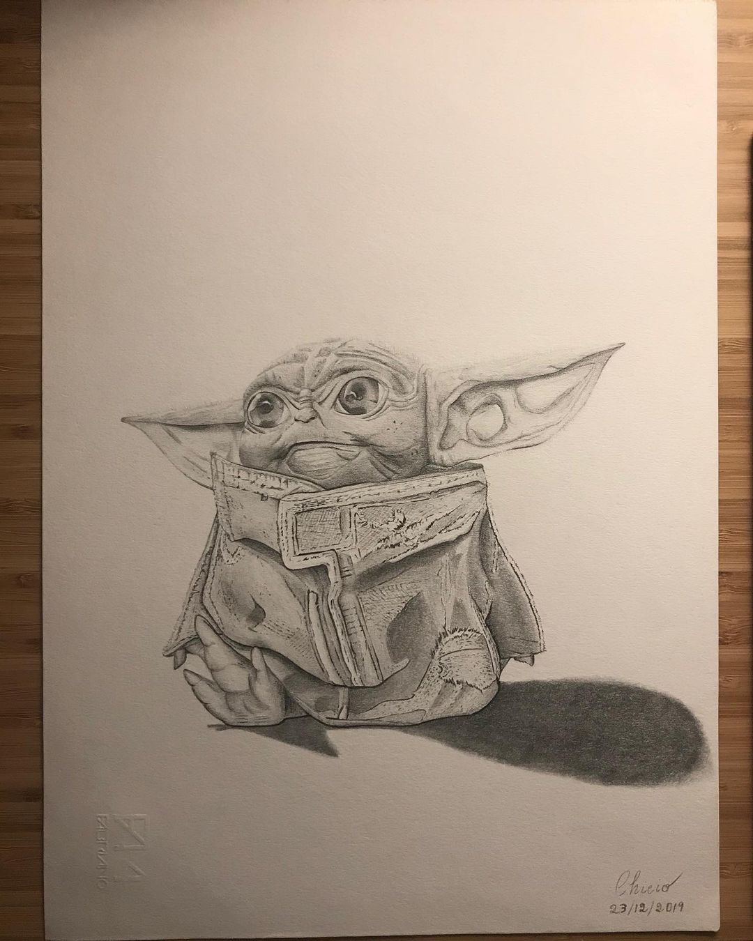 Baby yoda from the mandalorian Disney series 🪐☄️👽