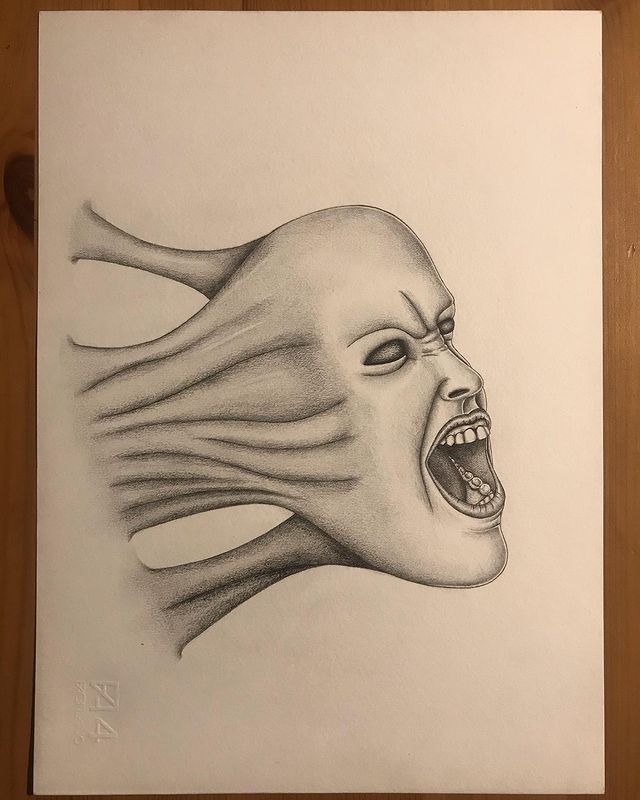 Screaming face 😱
